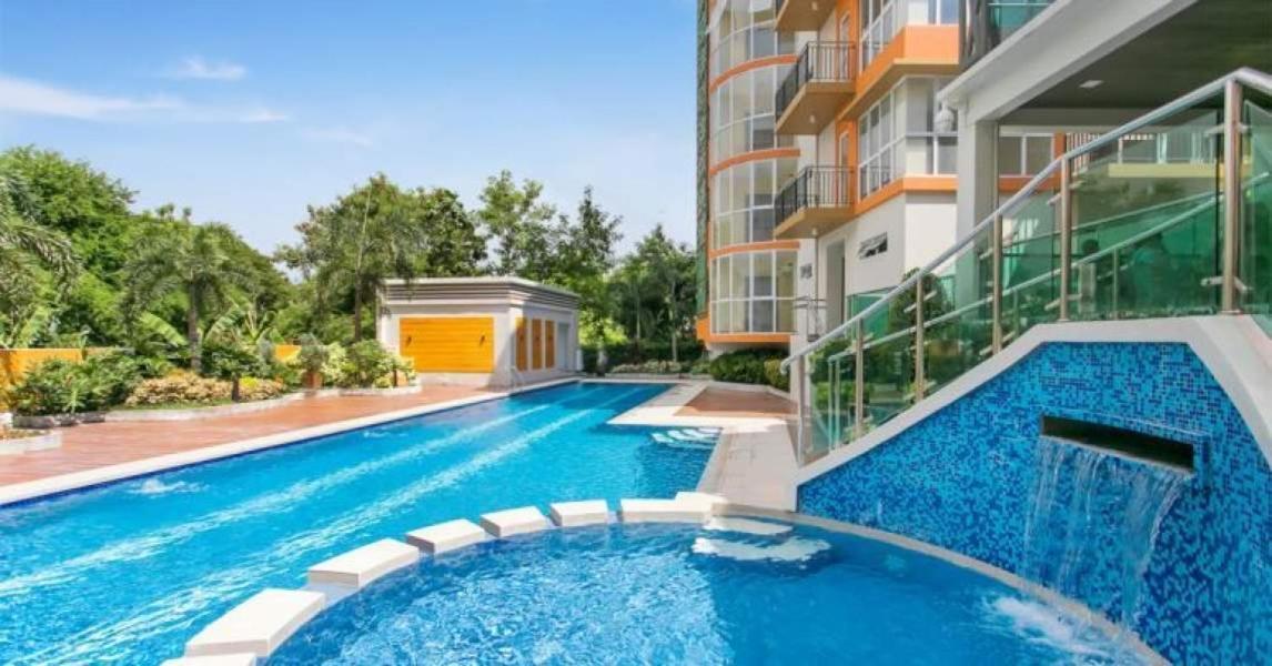 Paranaque City Lancris Residences 2 Bedroom Entire Apartment Near Airport With Pool מראה חיצוני תמונה